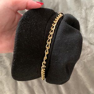 Newboy/fishermans cap trendy black gold chain wool